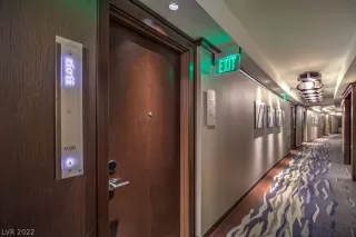 Photo #3: 2417299 Listing