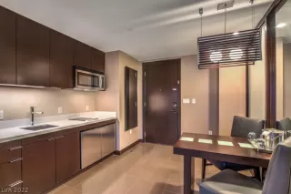 Photo #5: 2417299 Listing