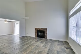 Photo #4: 2417324 Listing 