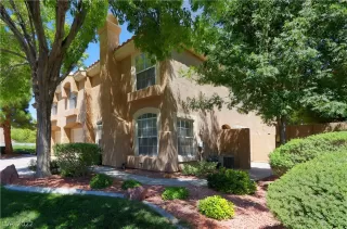 Photo #1: 2417344 Listing 