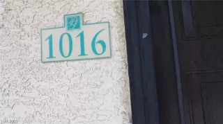 Photo #3: 2417409 Listing 