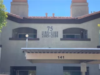 Photo #3: 2417415 Listing