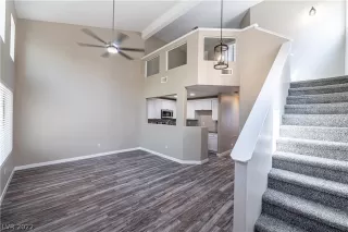 Photo #2: 2417431 Listing 