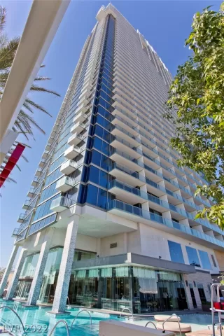 Photo #1: 2417572 Listing 