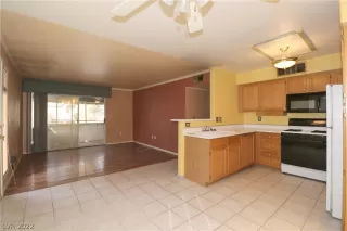 Photo #6: 2417594 Listing