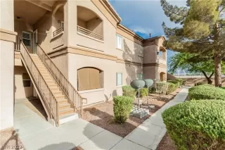 Photo #1: 2417607 Listing