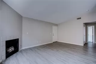 Photo #2: 2417624 Listing 