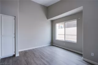 Photo #3: 2417624 Listing 