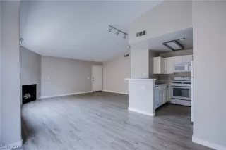 Photo #4: 2417624 Listing 