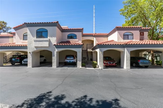 MLS: 2417645 Condo For Sale