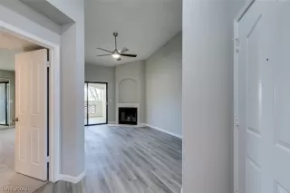 Photo #2: 2417645 Listing