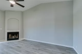 Photo #3: 2417645 Listing