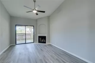 Photo #4: 2417645 Listing