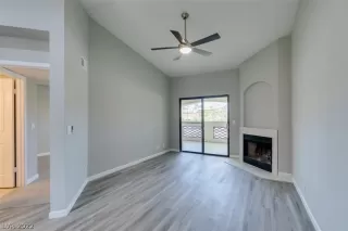 Photo #6: 2417645 Listing