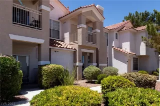 Photo #1: 2417655 Listing 