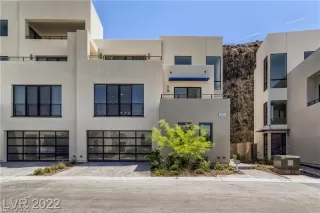 Photo #1: 2417660 Listing 