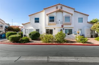 Photo #4: 2417677 Listing 