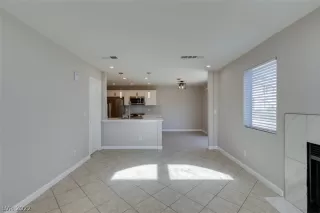 Photo #5: 2417677 Listing 