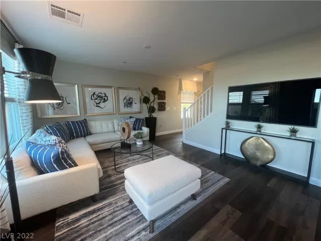 MLS: 2417684 Condo For Sale