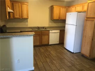 Photo #2: 2417728 Listing 