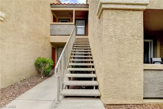 Photo #3: 2417736 Listing 