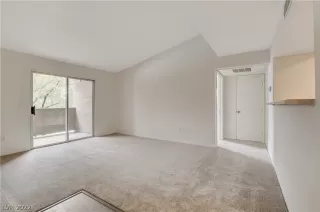 Photo #6: 2417736 Listing 