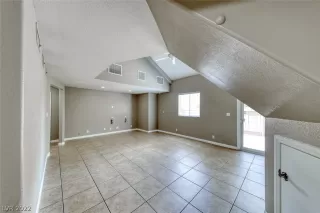 Photo #6: 2417738 Listing 