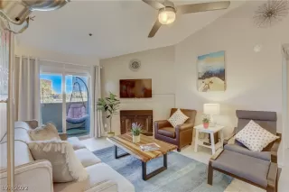 Photo #1: 2417743 Listing