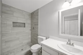 Photo #6: 2417762 Listing