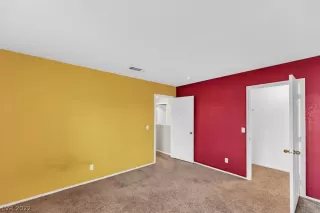 Photo #4: 2417778 Listing