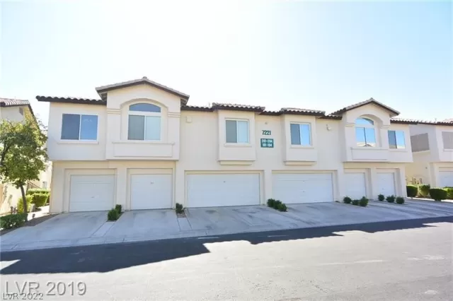 MLS: 2417811 Condo For Sale