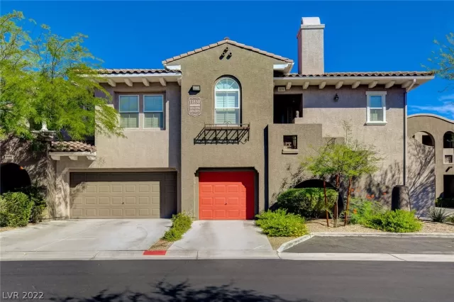 MLS: 2417816 Condo For Sale