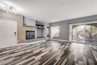 Photo #5: 2417816 Listing