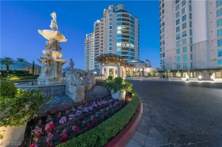 Photo #1: 2417824 Listing