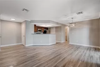 Photo #1: 2417857 Listing 