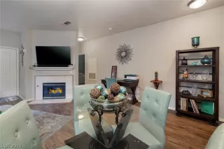 Photo #5: 2417873 Listing 