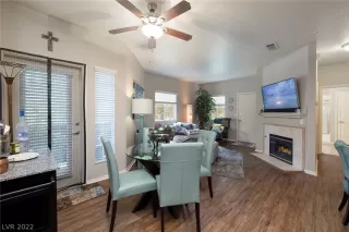 Photo #6: 2417873 Listing 