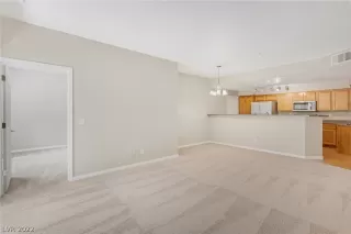 Photo #2: 2417905 Listing