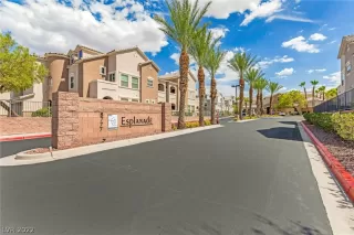 Photo #3: 2417905 Listing