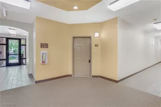 Photo #5: 2417905 Listing