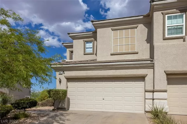 MLS: 2417909 Condo For Sale