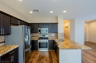 Photo #1: 2417909 Listing