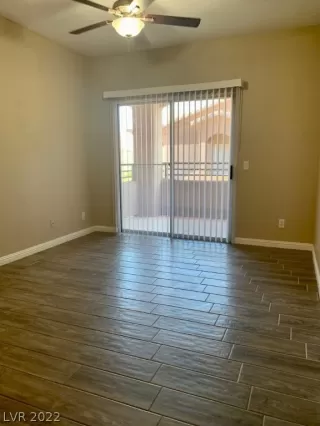 Photo #3: 2417917 Listing