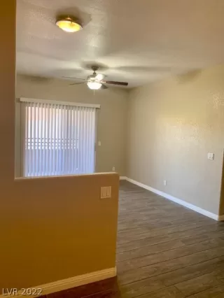 Photo #4: 2417917 Listing