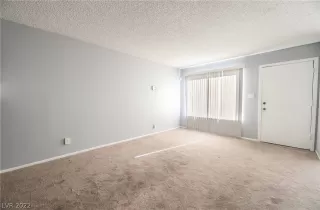 Photo #4: 2417931 Listing