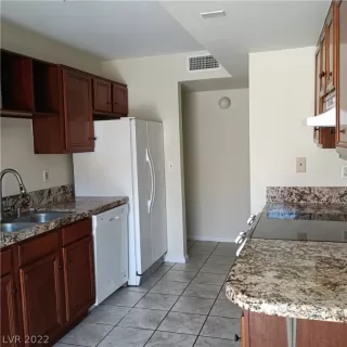 Photo #2: 2417959 Listing 