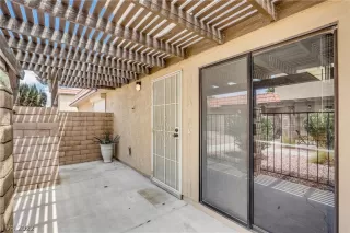 Photo #1: 2417966 Listing