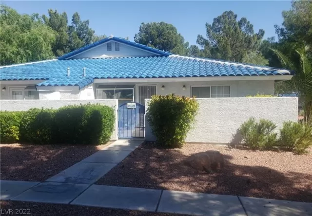 MLS: 2417971 Condo For Sale