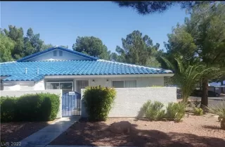 Photo #1: 2417971 Listing