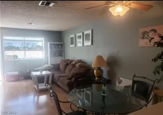 Photo #3: 2417971 Listing